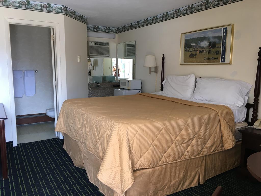 Motel Red Carpet -